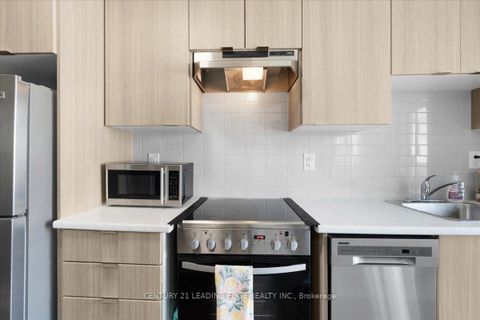 Photo 5 at 613 - 5131 Sheppard Avenue E, Malvern, Toronto