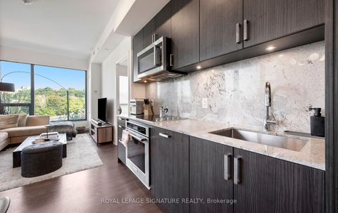 Photo 11 at 526 - 280 Howland Avenue, Annex, Toronto