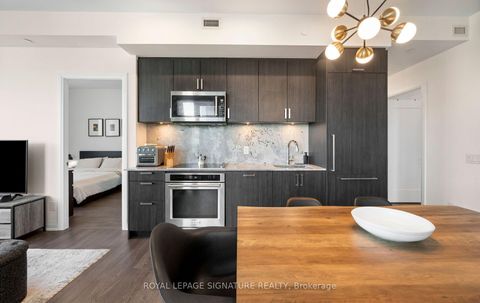 Photo 13 at 526 - 280 Howland Avenue, Annex, Toronto