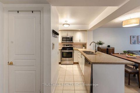 Photo 5 at 708 - 5 Northtown Way, Willowdale East, Toronto