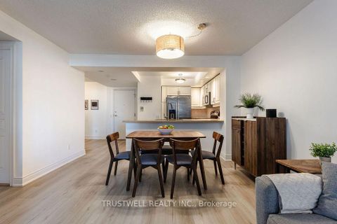 Photo 10 at 708 - 5 Northtown Way, Willowdale East, Toronto