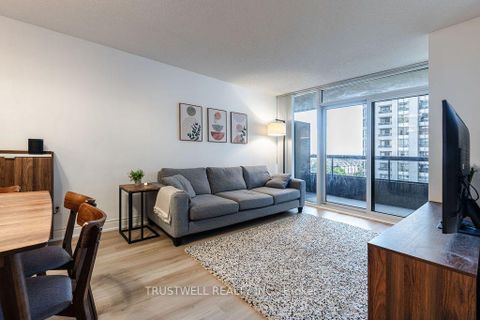 Photo 13 at 708 - 5 Northtown Way, Willowdale East, Toronto