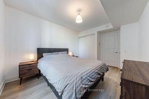 Photo 16 at 708 - 5 Northtown Way, Willowdale East, Toronto