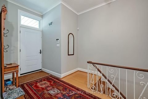 Photo 3 at 410 The Kingsway, Rosethorn, Toronto