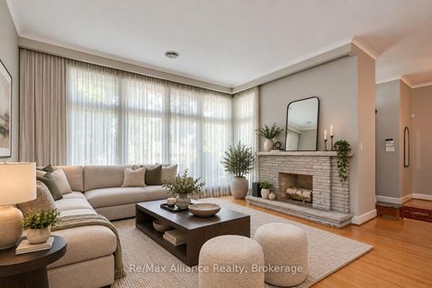 Photo 4 at 410 The Kingsway, Rosethorn, Toronto