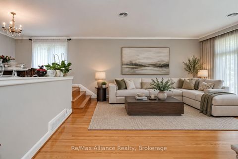 Photo 5 at 410 The Kingsway, Rosethorn, Toronto