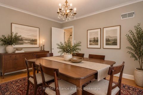 Photo 12 at 410 The Kingsway, Rosethorn, Toronto