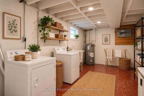 Photo 29 at 410 The Kingsway, Rosethorn, Toronto