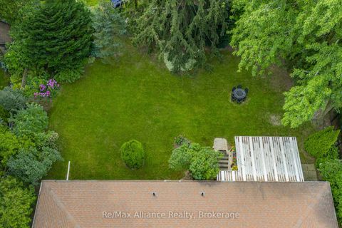 Photo 33 at 410 The Kingsway, Rosethorn, Toronto