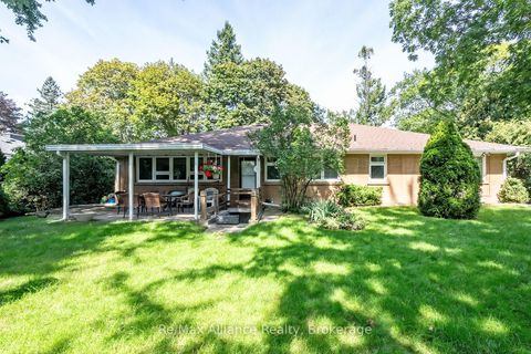 Photo 38 at 410 The Kingsway, Rosethorn, Toronto