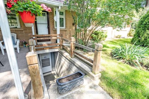 Photo 40 at 410 The Kingsway, Rosethorn, Toronto