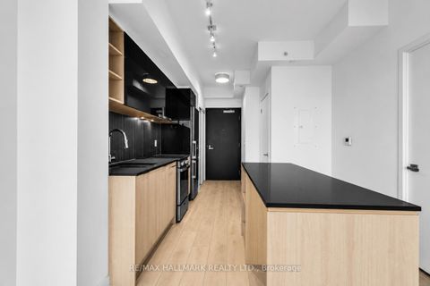 Photo 8 at 905 - 31 Tippett Road, Clanton Park, Toronto