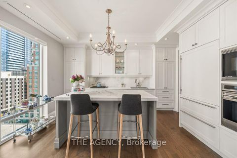 Photo 10 at 902 - 80 Yorkville Avenue, Annex, Toronto