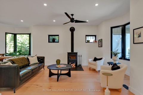 Photo 2 at 255 Blythwood Road, Mount Pleasant East, Toronto