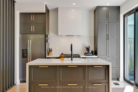 Photo 7 at 255 Blythwood Road, Mount Pleasant East, Toronto