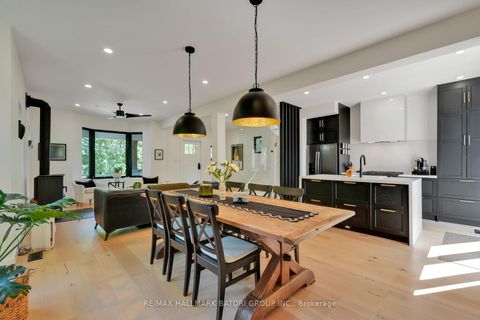 Photo 9 at 255 Blythwood Road, Mount Pleasant East, Toronto