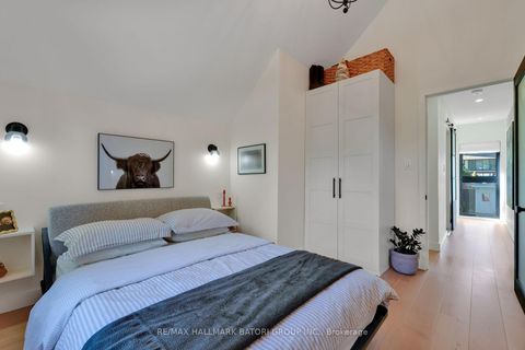 Photo 16 at 255 Blythwood Road, Mount Pleasant East, Toronto