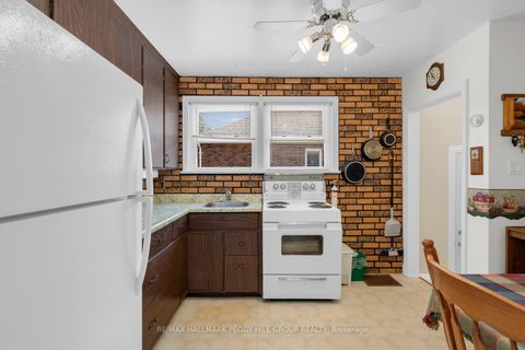 Photo 6 at 171 Codrington Street, Codrington, Barrie