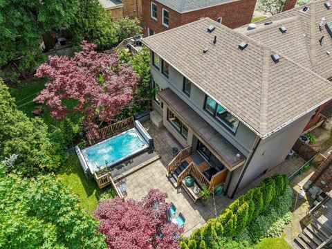 Photo 1 at 35 Belgrave Avenue, Nortown, Toronto