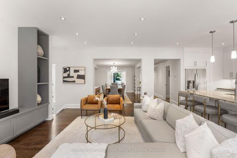 Photo 13 at 35 Belgrave Avenue, Nortown, Toronto