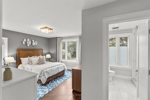Photo 21 at 35 Belgrave Avenue, Nortown, Toronto