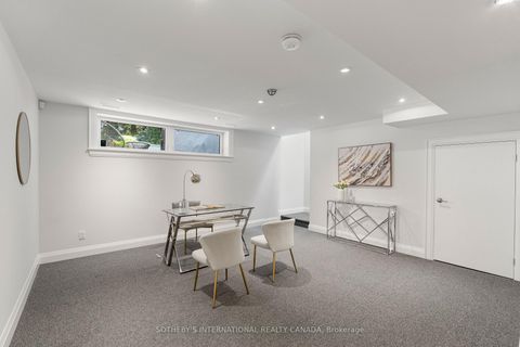 Photo 36 at 35 Belgrave Avenue, Nortown, Toronto