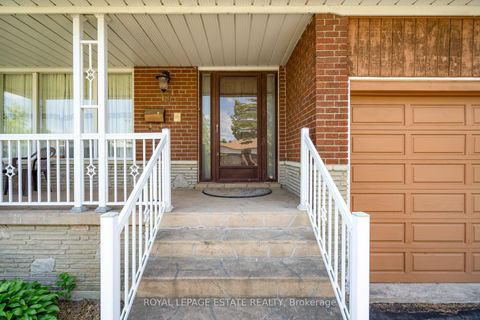 Photo 1 at 17 Altair Avenue, L'Amoreaux, Toronto