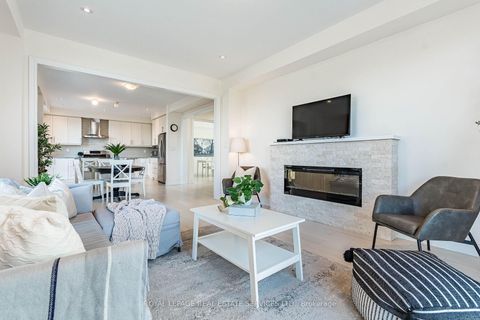 Photo 4 at 82 Pony Farm Drive, Richview, Toronto