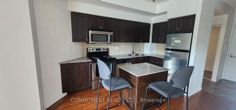 Photo 1 at #215 - 215 Fort York Boulevard, Niagara, Toronto