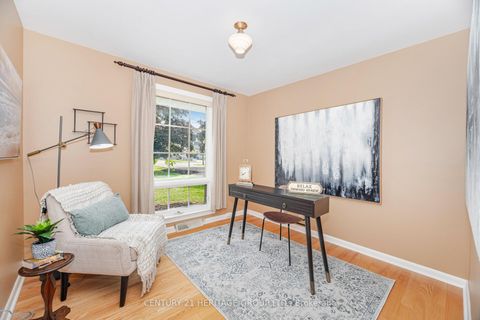 Photo 17 at 22 Poplar Drive, Oak Ridges, Richmond Hill