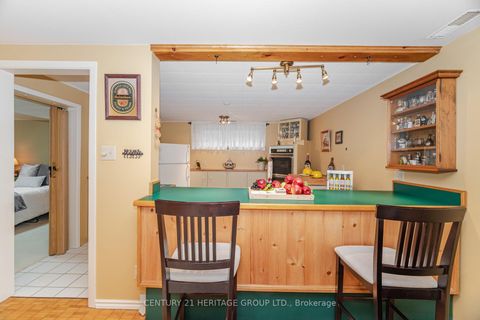 Photo 36 at 22 Poplar Drive, Oak Ridges, Richmond Hill