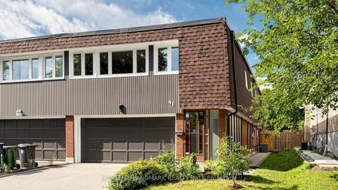Photo 1 at 41 Angus Drive, Don Valley Village, Toronto