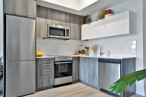 Photo 5 at 703 - 25 Neighbourhood Lane, Queensway, Toronto