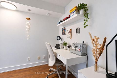 Photo 5 at 917 - 1040 The Queensway, Queensway, Toronto