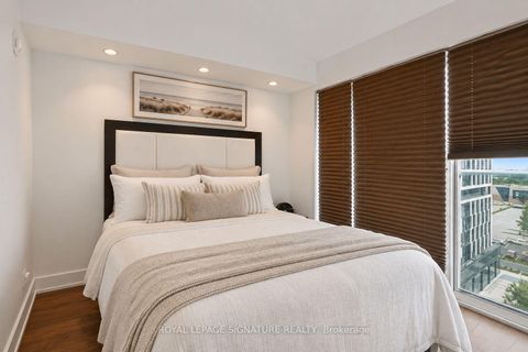 Photo 7 at 917 - 1040 The Queensway, Queensway, Toronto