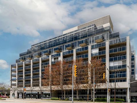 Photo 10 at 917 - 1040 The Queensway, Queensway, Toronto