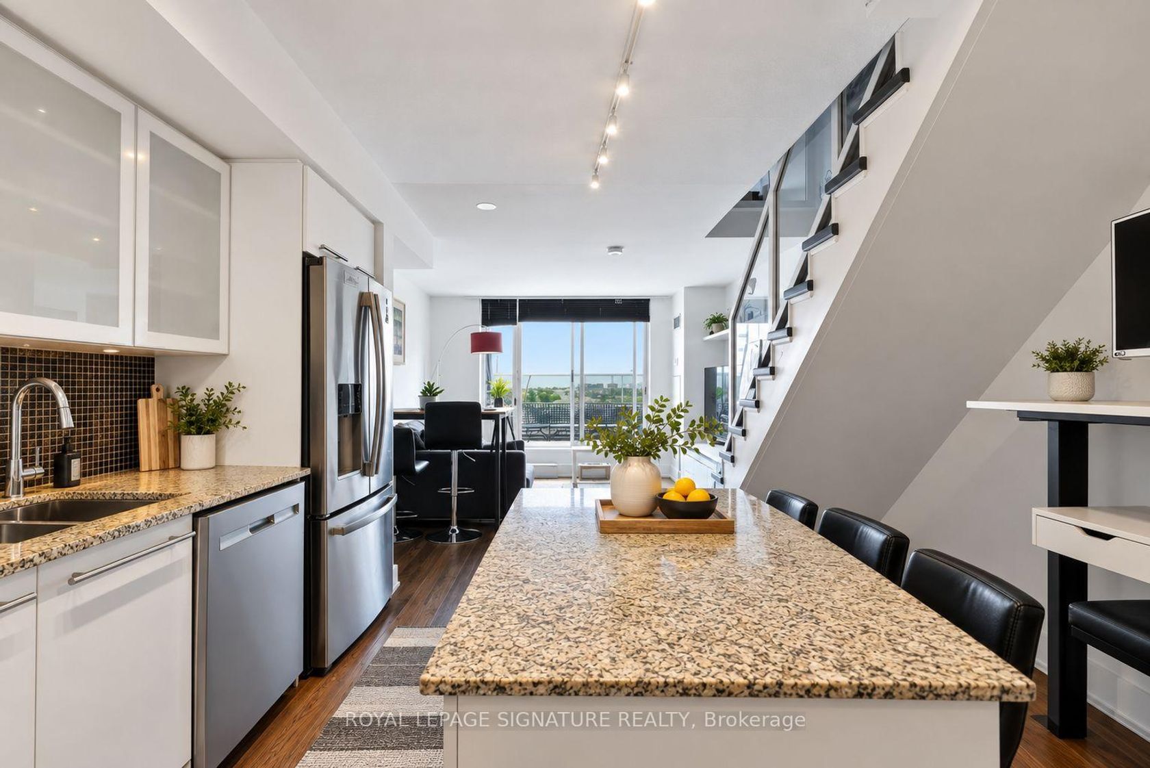 917 - 1040 The Queensway, Queensway, Toronto photo 9