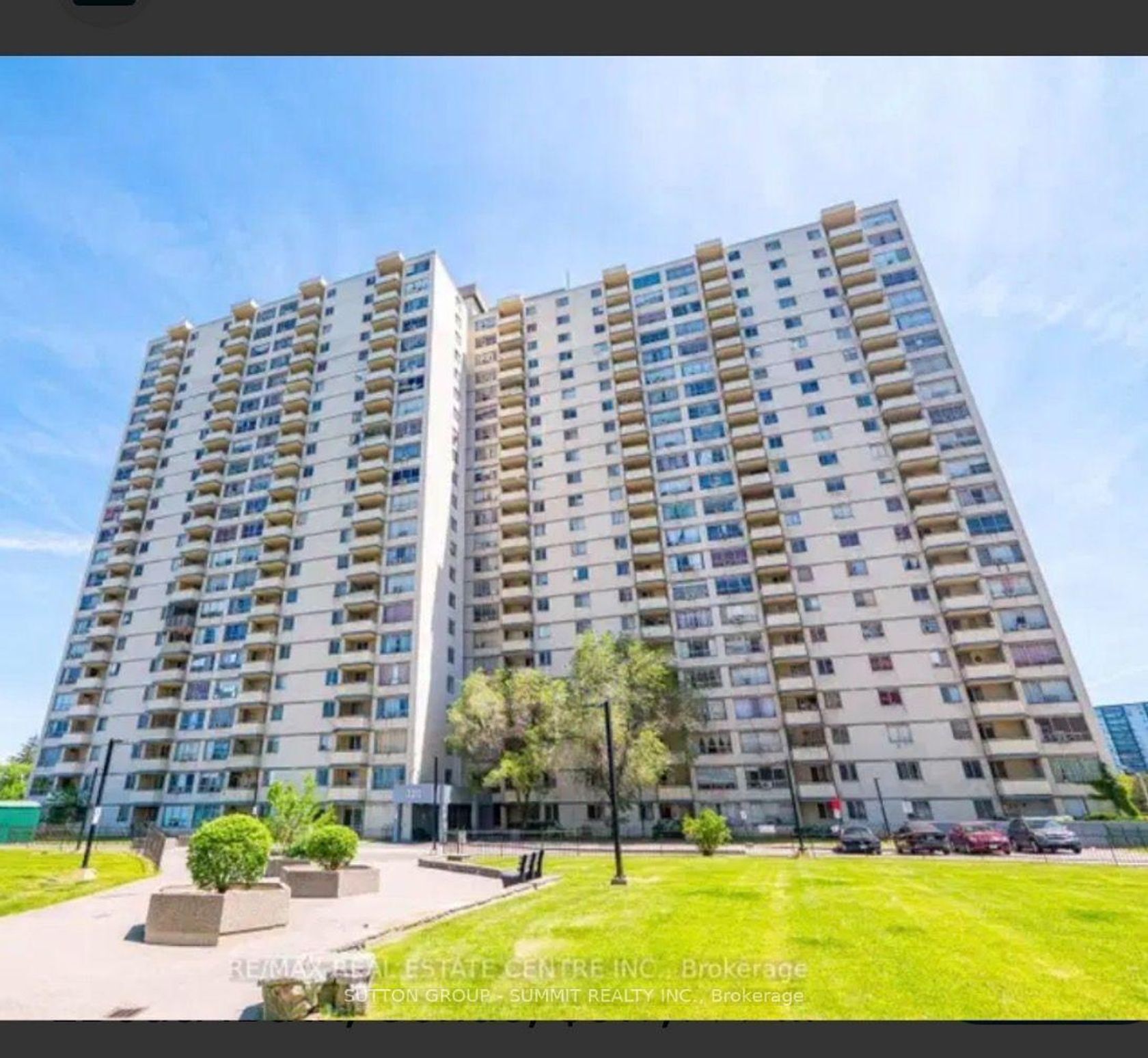 1111 - 320 Dixon Road E, The Westway, Toronto photo number 2