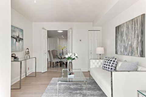 Photo 6 at 802 - 1 Concorde Place, Don Mills, Toronto