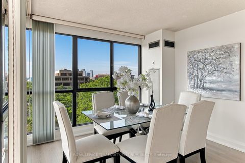 Photo 9 at 802 - 1 Concorde Place, Don Mills, Toronto