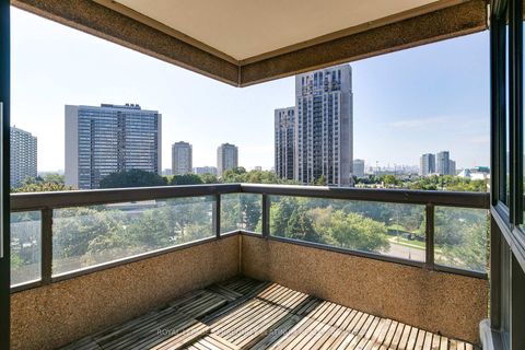Photo 22 at 802 - 1 Concorde Place, Don Mills, Toronto