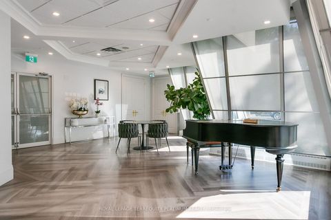 Photo 36 at 802 - 1 Concorde Place, Don Mills, Toronto