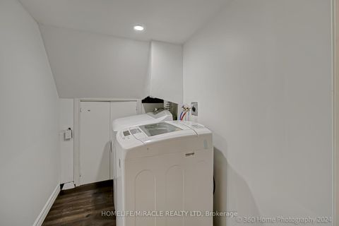 Photo 18 at 30 Fallowfield Road, Kipling, Toronto