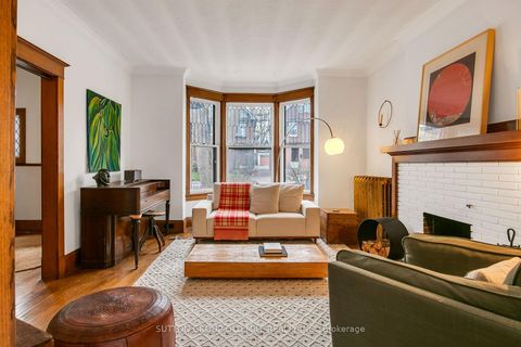 Photo 6 at 1 Algonquin Avenue, Swansea, Toronto
