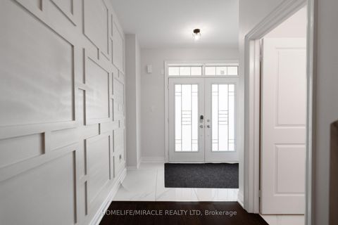 Photo 2 at 15 Ryerson Drive, Kleinburg, Vaughan