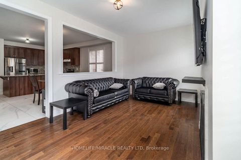 Photo 11 at 15 Ryerson Drive, Kleinburg, Vaughan