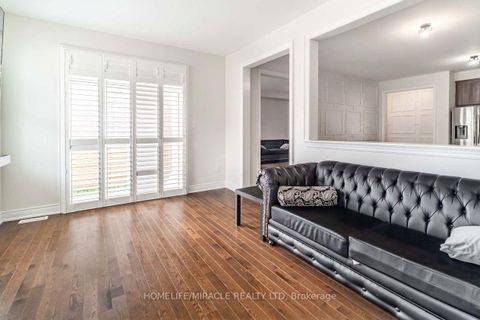 Photo 12 at 15 Ryerson Drive, Kleinburg, Vaughan