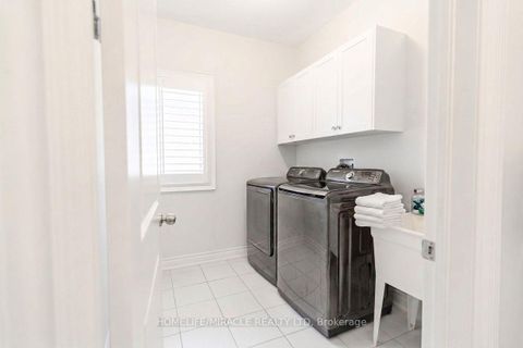 Photo 21 at 15 Ryerson Drive, Kleinburg, Vaughan