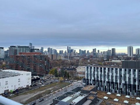 Photo 11 at 1301 - 425 Front Street E, Waterfront Communities C8, Toronto