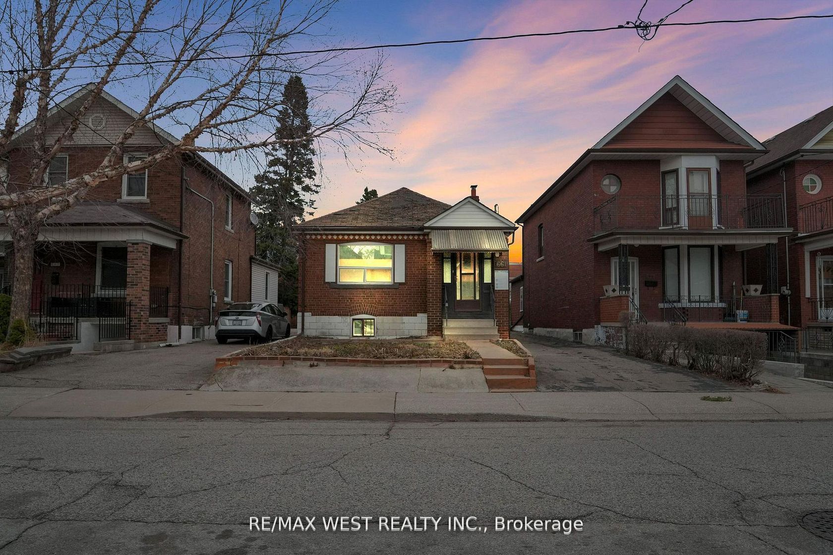 661 Beresford Avenue, Bloor West Village, Toronto photo 1